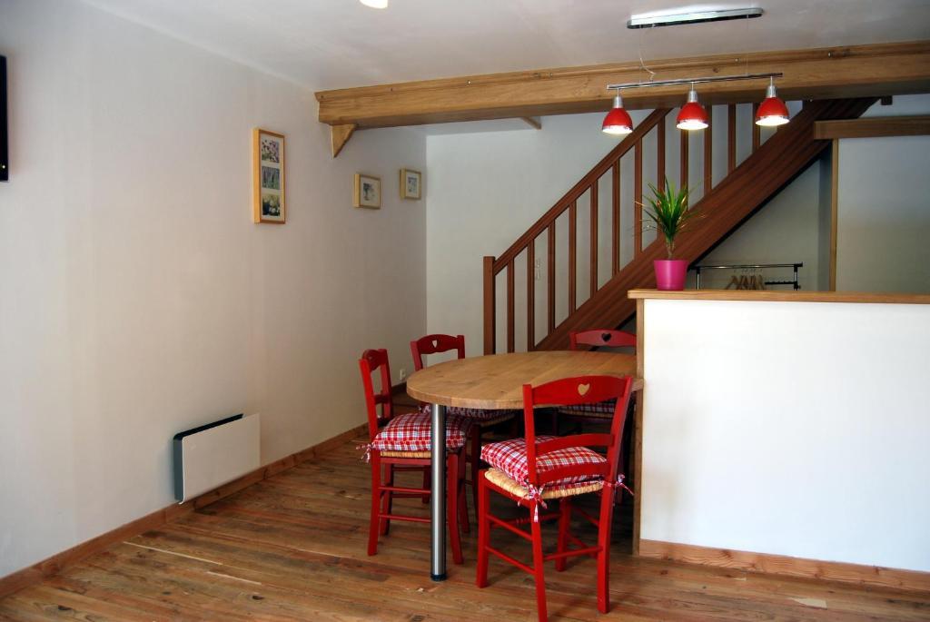 Le Clos Des Tilleuls La Vendelee Room photo